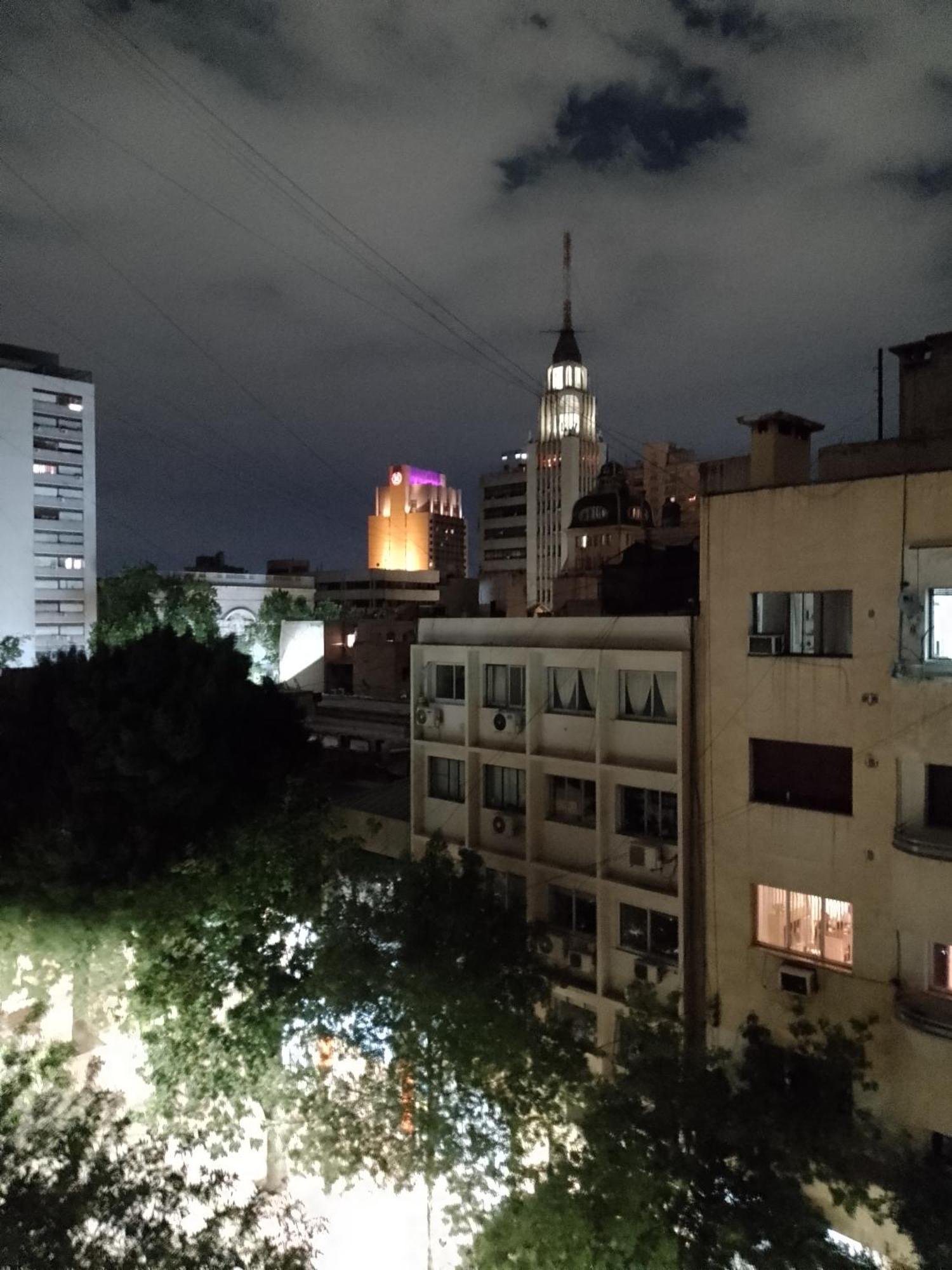 Amplio Y Comodo - Excelente Ubicacion Apartment Mendoza